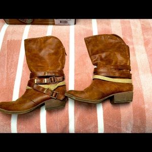 Cowboy Boots - size 8